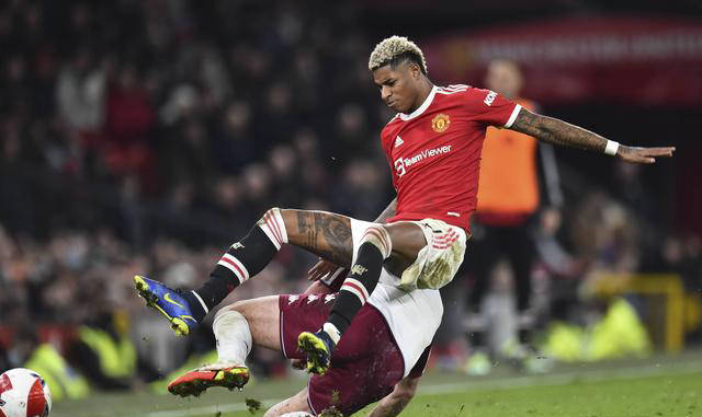 曼联今日表现抢眼，阿贾克斯整场无解，教练赛后亲自拥抱