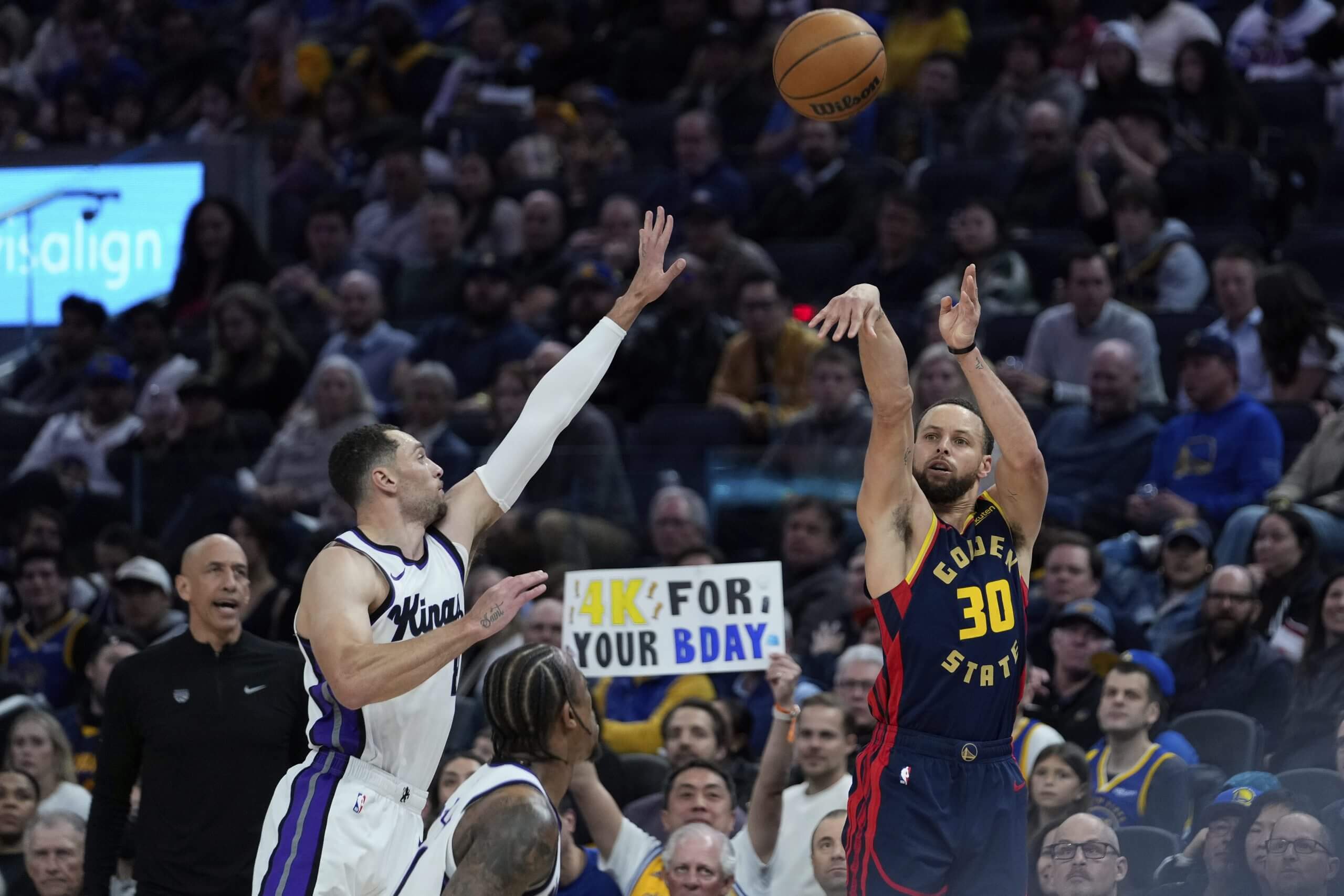 包含巴特勒回归赛场，赛事规则更新首场状态亮眼，加拿大队观众沸腾！的词条